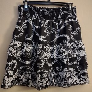 WHBM Black and White Floral Tiered Mini Skirt - Size S